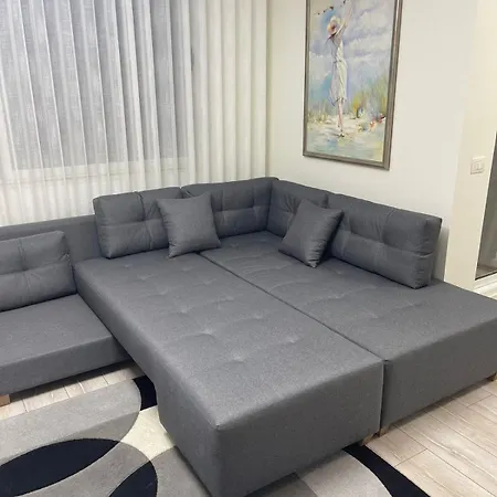 Fantastic 8th Floor Apartment *